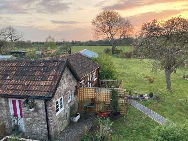 Cosy Studio Retreat In Wells, Somerset ภายนอก รูปภาพ